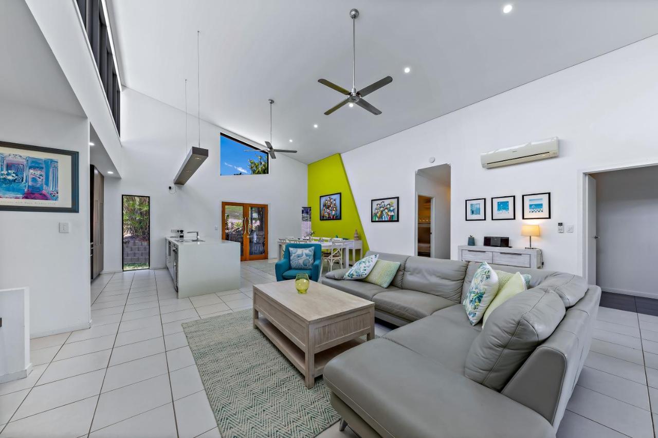 Hilltop Views - Cannonvale Airlie Beach Esterno foto